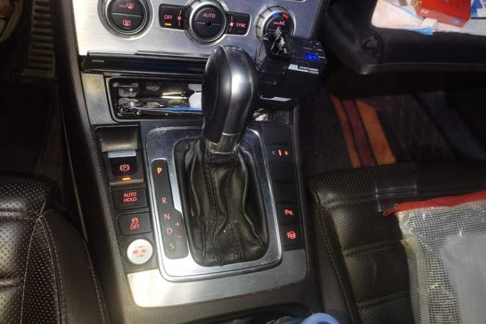 Used Volkswagen CC 2013 2.0 TSI Ultimate Model Gear Lever