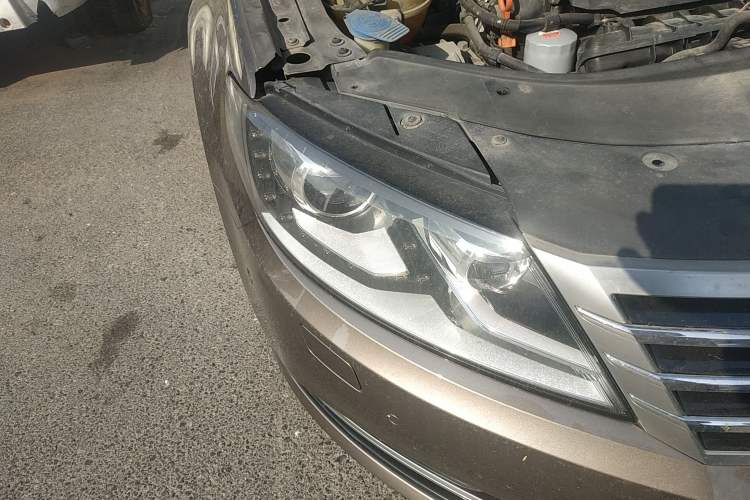 Used Volkswagen CC 2013 1.8TSI Luxury Model Right Front Headlight