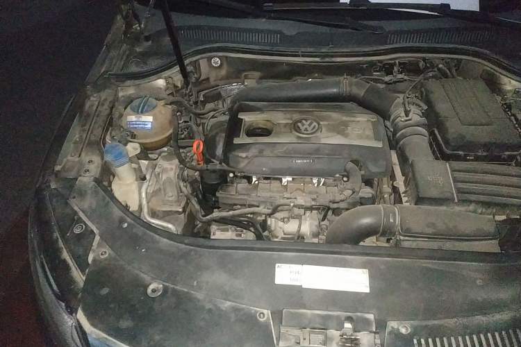 Used Volkswagen CC 2013 2.0 TSI Ultimate Model Engine Bay Right