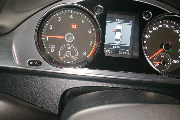 Used Volkswagen CC 2013 2.0 TSI Luxury Model Odometer Close Up