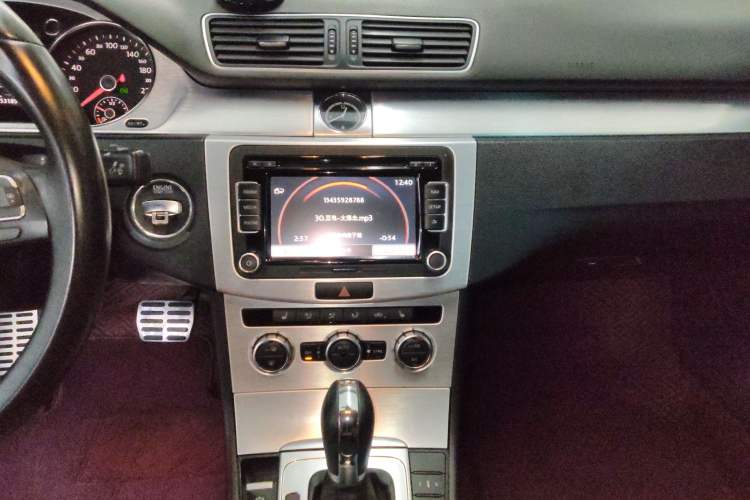 Used Volkswagen CC 2013 2.0 TSI Ultimate Model Audio And AC Panel