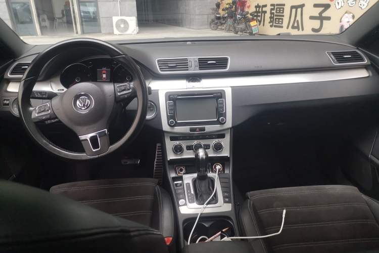 Used Volkswagen CC 2013 1.8TSI Luxury Model Center Console