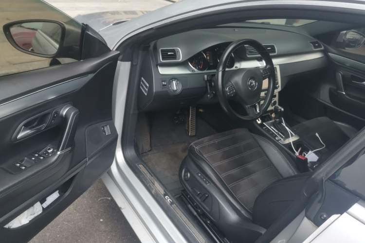 Used Volkswagen CC 2013 1.8TSI Luxury Model Driver Seat