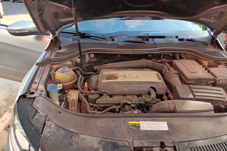 Used Volkswagen CC 2013 1.8TSI Luxury Model Engine Bay Right