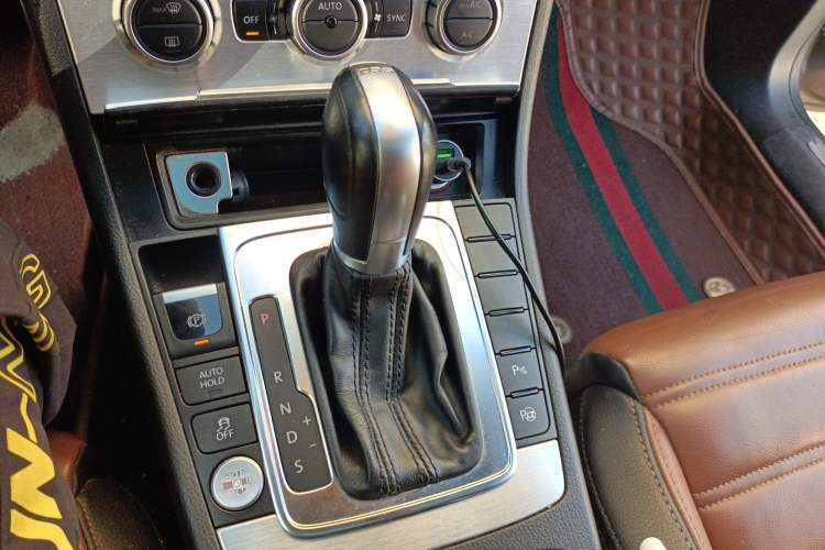 Used Volkswagen CC 2013 1.8TSI Luxury Model Gear Lever