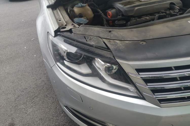 Used Volkswagen CC 2013 1.8TSI Luxury Model Right Front Headlight