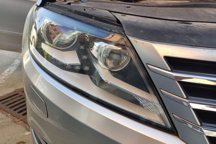 Used Volkswagen CC 2013 1.8TSI Luxury Model Right Front Headlight