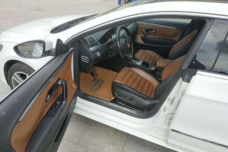 Used Volkswagen CC 2013 1.8TSI Luxury Model Driver Seat