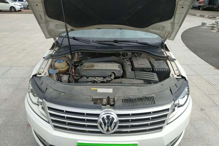 Used Volkswagen CC 2013 1.8TSI Luxury Model Engine Bay