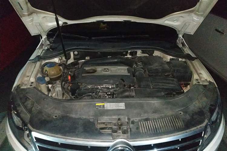 Used Volkswagen CC 2013 1.8TSI Luxury Model Engine Bay