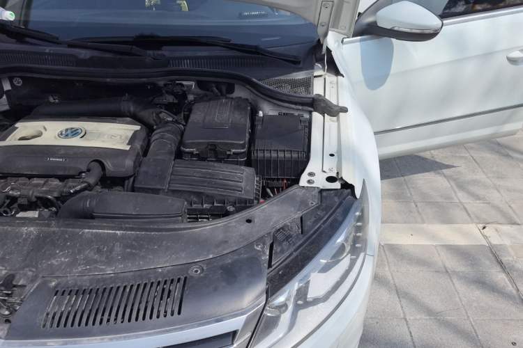 Used Volkswagen CC  Engine Bay Left