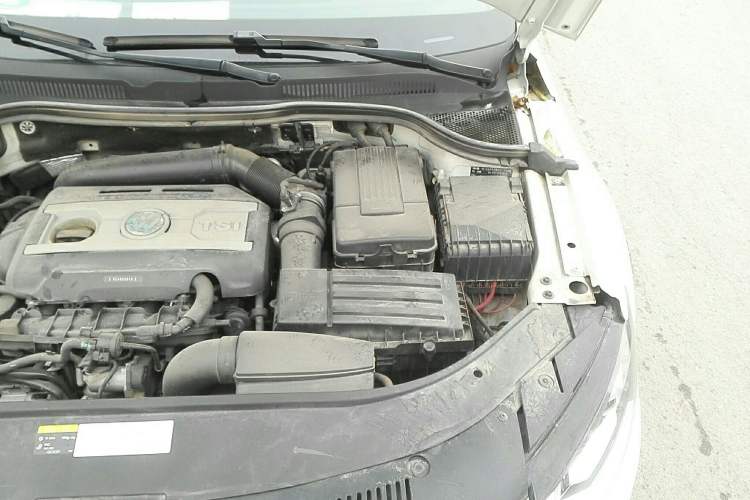 Used Volkswagen CC 2013 1.8TSI Luxury Model Engine Bay Left