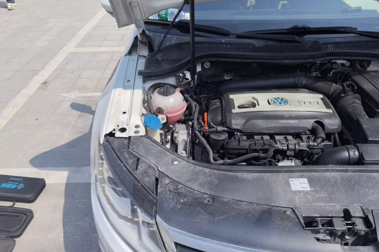 Used Volkswagen CC  Engine Bay Right