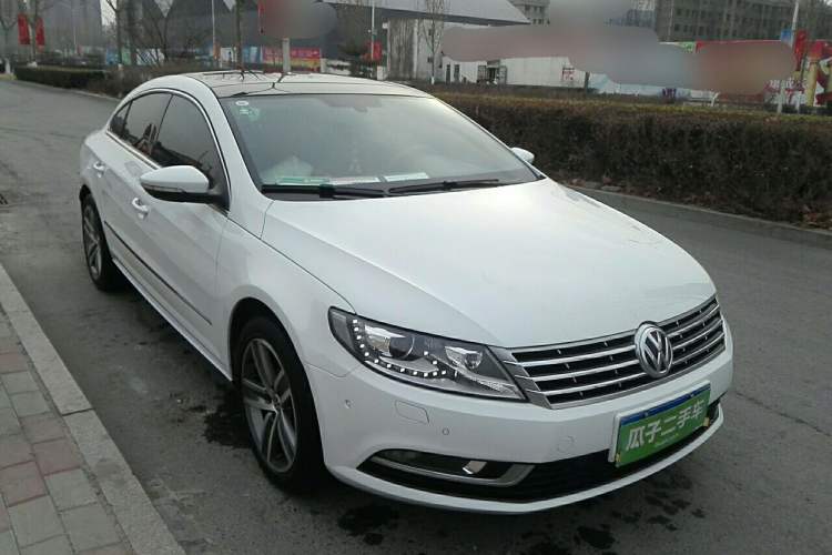 Used Volkswagen CC 2013 1.8TSI Luxury Model Front Right 45 Deg