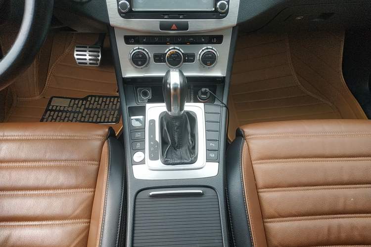 Used Volkswagen CC 2013 1.8TSI Luxury Model Gear Lever