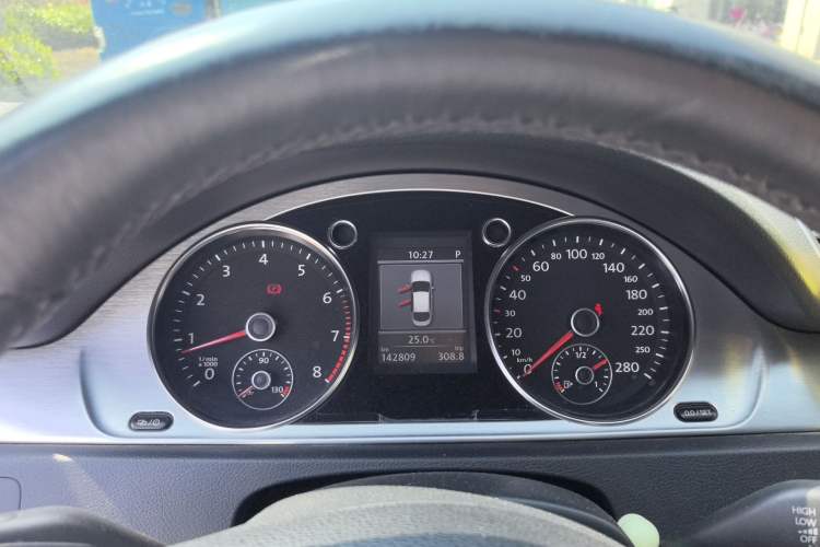 Used Volkswagen CC  Instrument Cluster