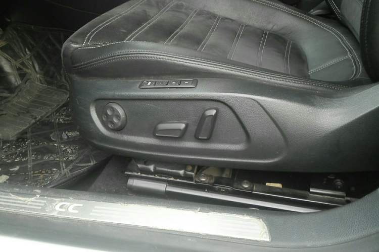 Used Volkswagen CC 2013 1.8TSI Luxury Model Left Front Seat