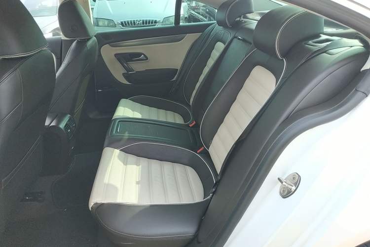 Used Volkswagen CC 2013 3.0 FSI V6 Left Rear Seat