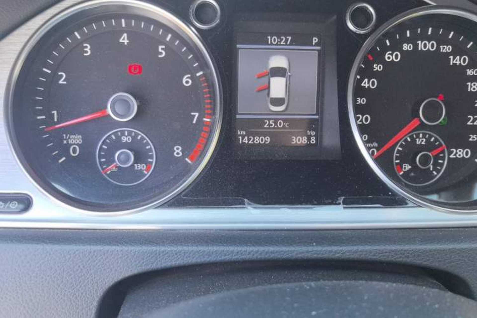 Used Volkswagen CC  Odometer Close Up