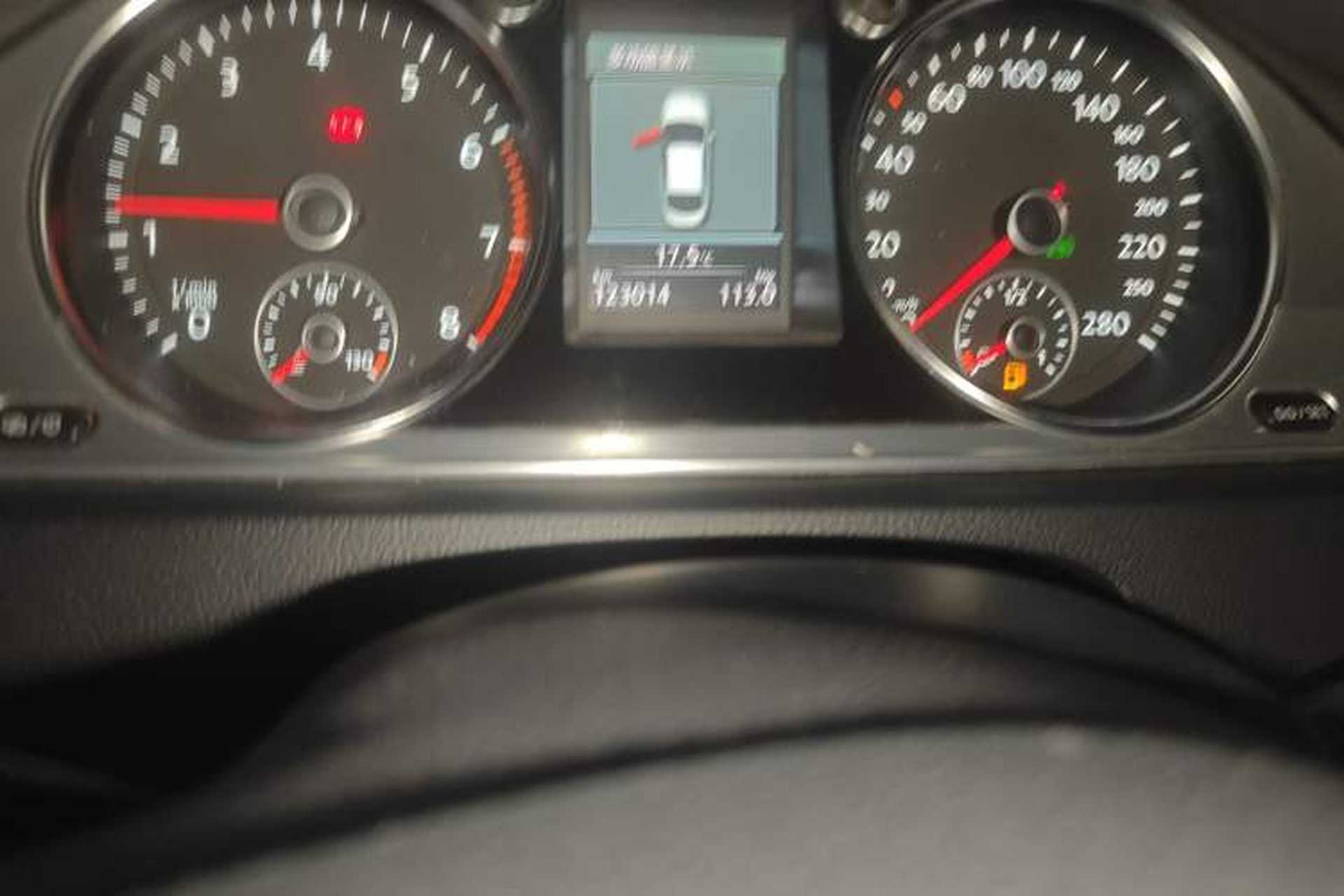 Used Volkswagen CC 2013 1.8TSI Luxury Model Odometer Close Up