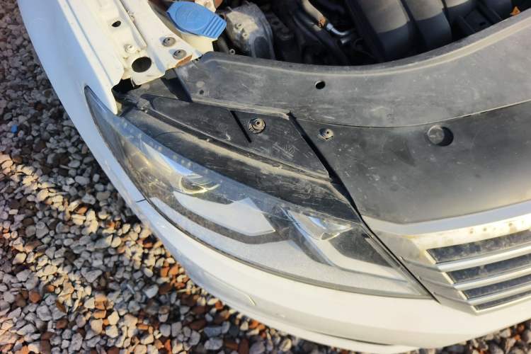 Used Volkswagen CC 2013 3.0 FSI V6 Right Front Headlight
