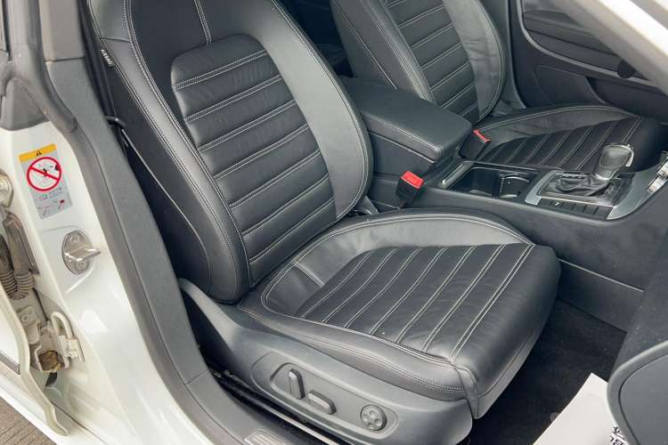 Used Volkswagen CC 2013 1.8TSI Prestige Model Right Front Seat