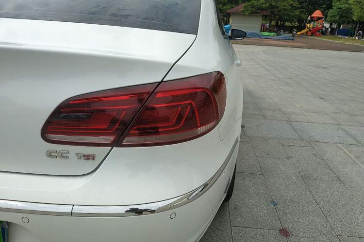 Used Volkswagen CC 2013 1.8TSI Luxury Model Right Rear Taillight