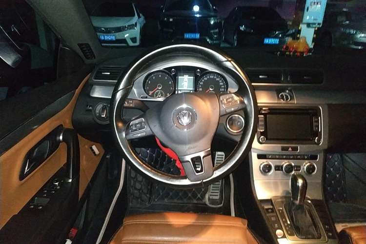 Used Volkswagen CC 2013 1.8TSI Luxury Model Steering Wheel