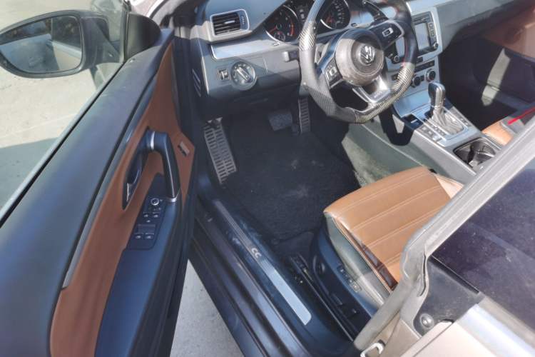 Used Volkswagen CC 2013 2.0 TSI Luxury Model Driver Seat