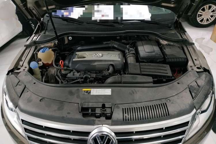 Used Volkswagen CC 2013 1.8TSI Prestige Model Engine Bay