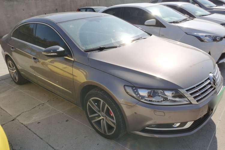 Used Volkswagen CC 2013 2.0 TSI Luxury Model Front Right 45 Deg
