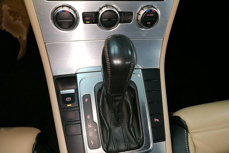 Used Volkswagen CC 2013 1.8TSI Prestige Model Gear Lever