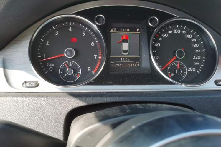 Used Volkswagen CC 2013 2.0 TSI Luxury Model Odometer Close Up