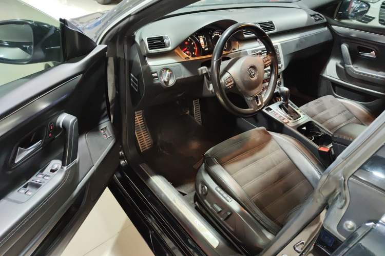 Used Volkswagen CC 2015 1.8TSI Luxury Model Driver Seat