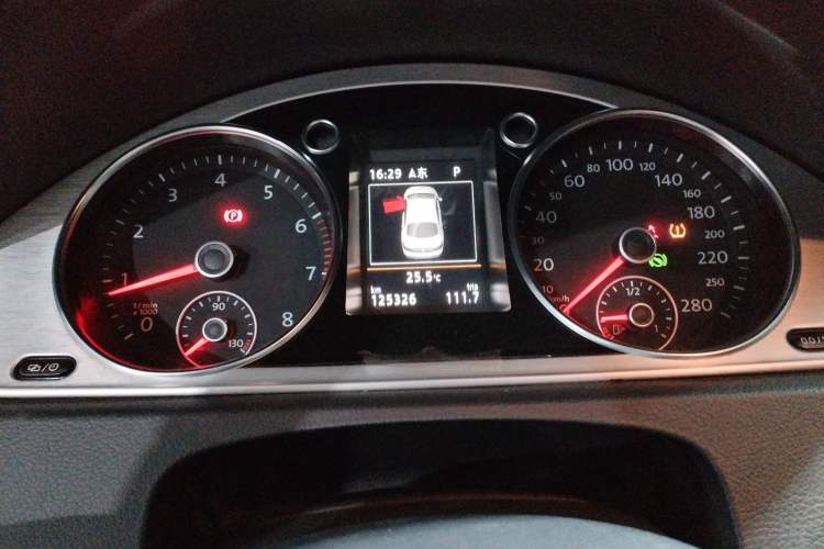Used Volkswagen CC 2015 1.8TSI Luxury Model Instrument Cluster