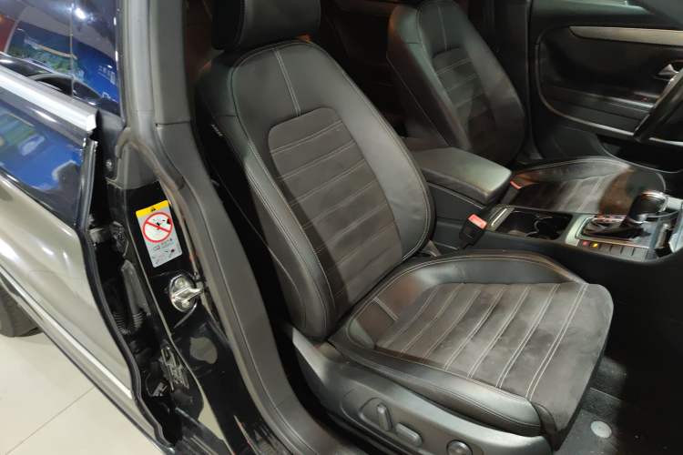 Used Volkswagen CC 2015 1.8TSI Luxury Model Right Front Seat