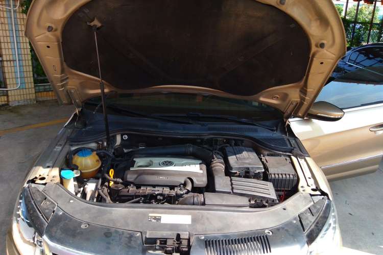 Used Volkswagen CC 2015 2.0 TSI Ultimate Model Engine Bay