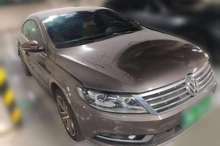 Used Volkswagen CC 2015 2.0 TSI Luxury Model Front Right 45 Deg