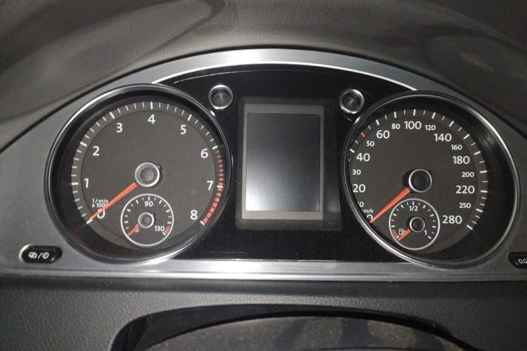 Used Volkswagen CC 2015 2.0 TSI Luxury Model Instrument Cluster