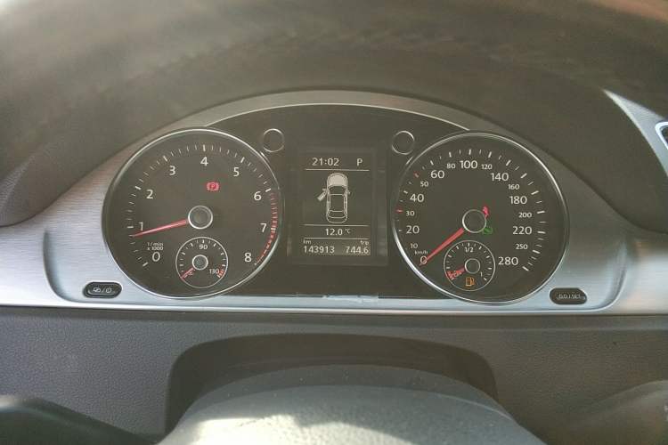 Used Volkswagen CC 2015 1.8TSI Prestige Model Instrument Cluster