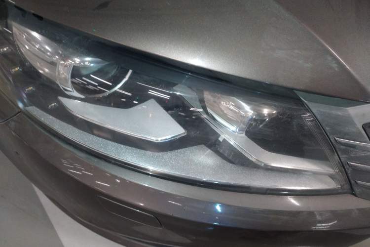 Used Volkswagen CC 2015 2.0 TSI Luxury Model Right Front Headlight