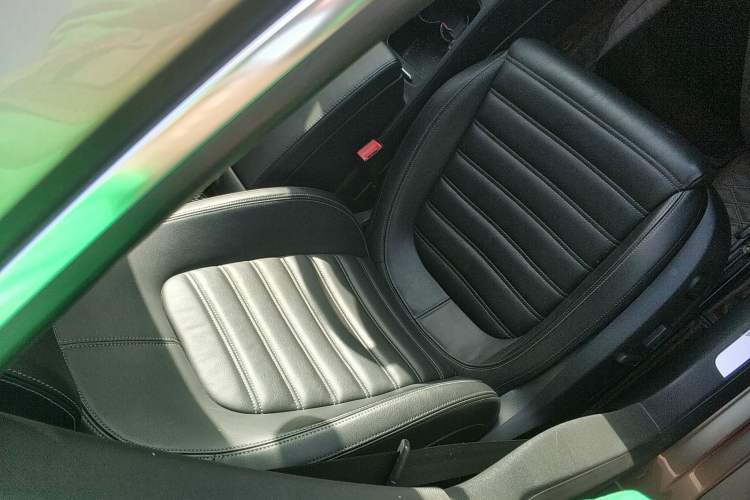 Used Volkswagen CC 2015 1.8TSI Prestige Model Right Front Seat