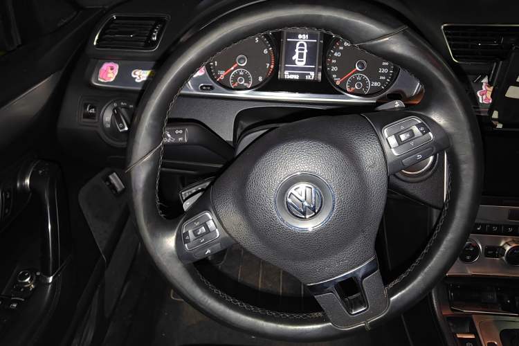 Used Volkswagen CC 2015 1.8TSI Prestige Model Steering Wheel