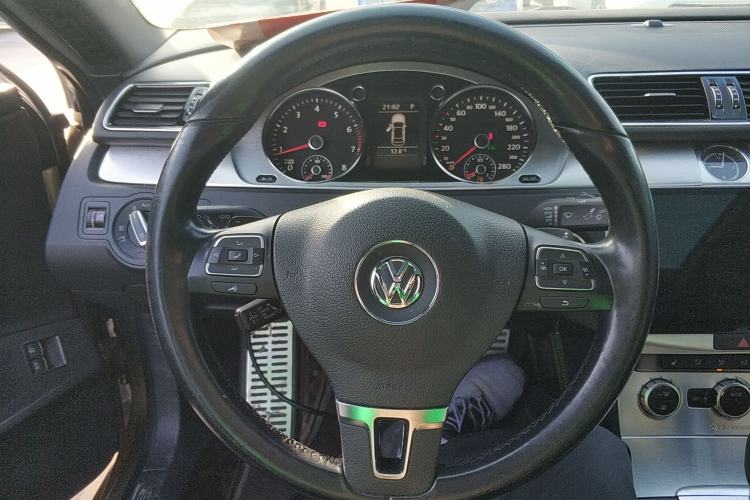 Used Volkswagen CC 2015 1.8TSI Prestige Model Steering Wheel