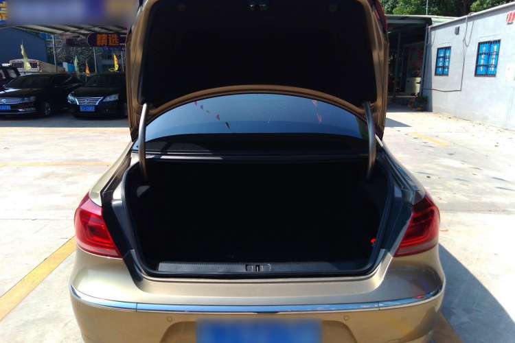 Used Volkswagen CC 2015 2.0 TSI Ultimate Model Trunk