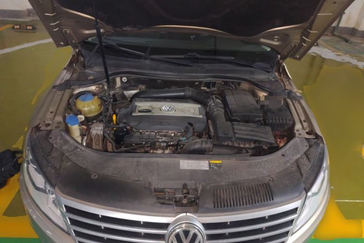 Used Volkswagen CC 2015 2.0 TSI Ultimate Model Engine Bay