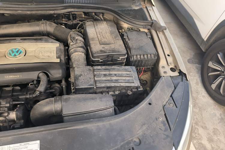 Used Volkswagen CC 2015 2.0 TSI Ultimate Model Engine Bay Left