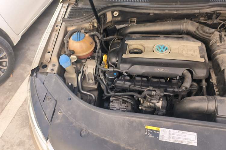Used Volkswagen CC 2015 2.0 TSI Ultimate Model Engine Bay Right
