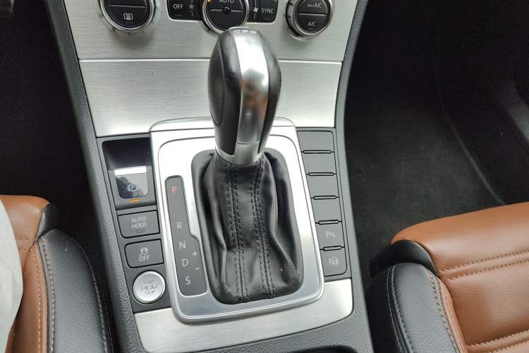 Used Volkswagen CC 2015 1.8TSI Luxury Model Gear Lever