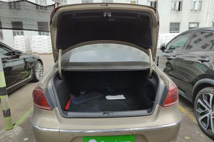 Used Volkswagen CC 2015 1.8TSI Luxury Model Trunk
